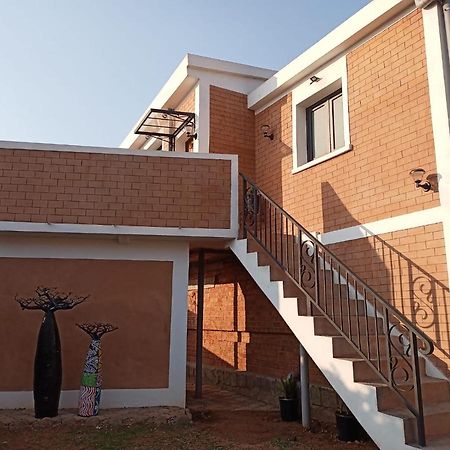 Appartements D'Hotes Marciloui Antsirabe Exterior foto