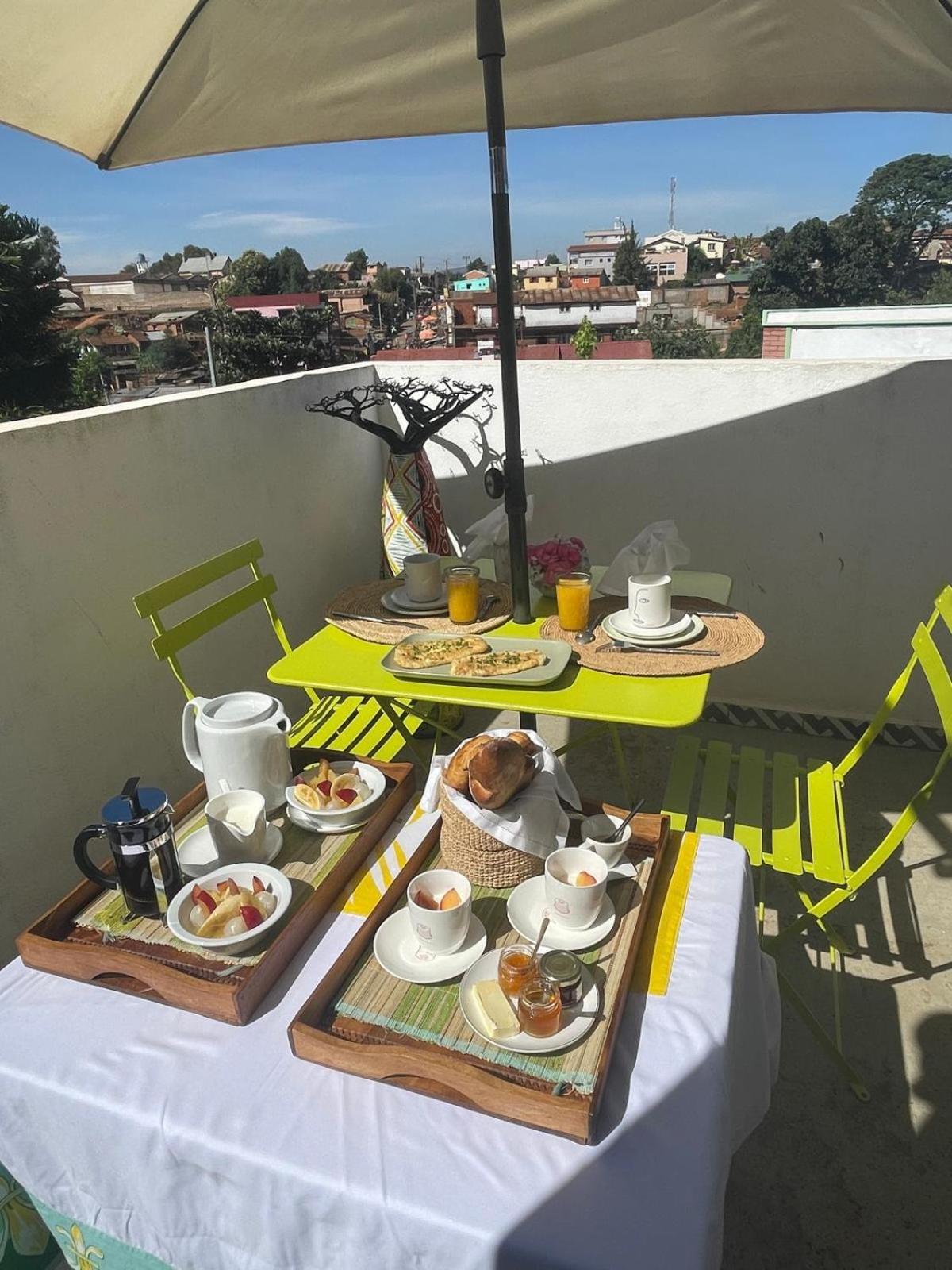 Appartements D'Hotes Marciloui Antsirabe Exterior foto